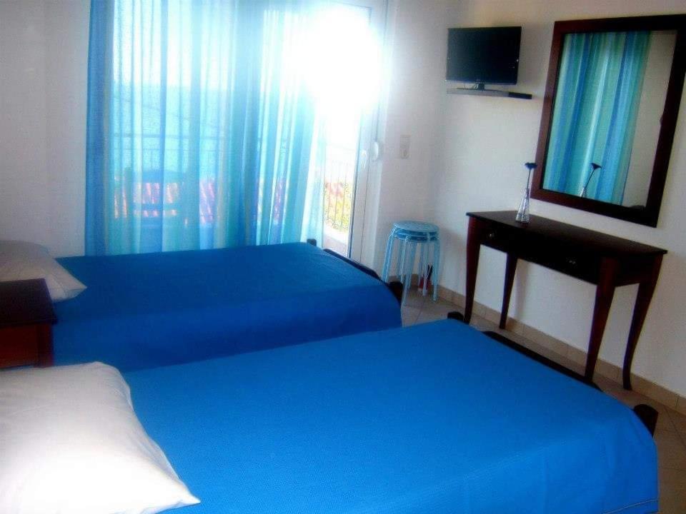 Αλκυονη Διαμερισματα Hotel Paralia Vrachou Bagian luar foto